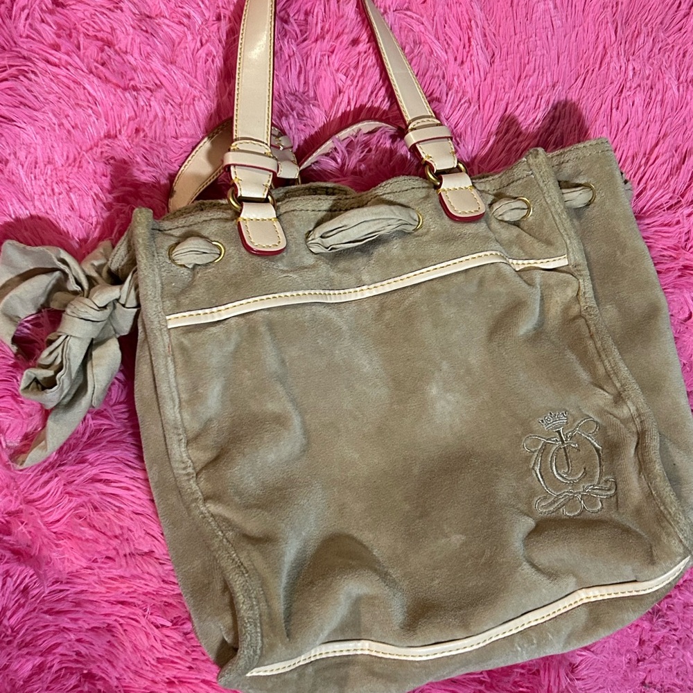Juicy Couture Tan Daydreamer